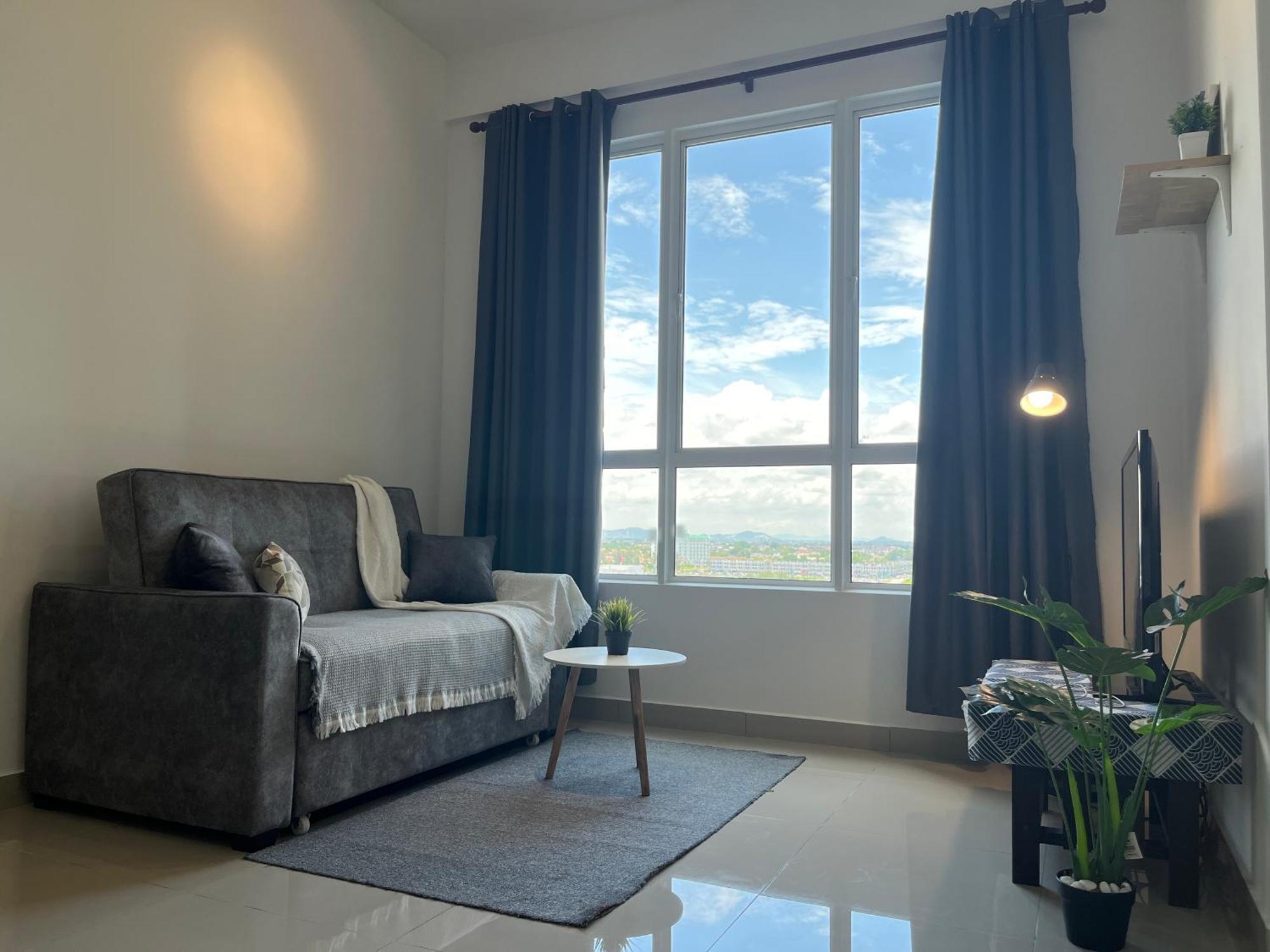 Apartment Industrial 2br 8pax Impression 5mins Totown