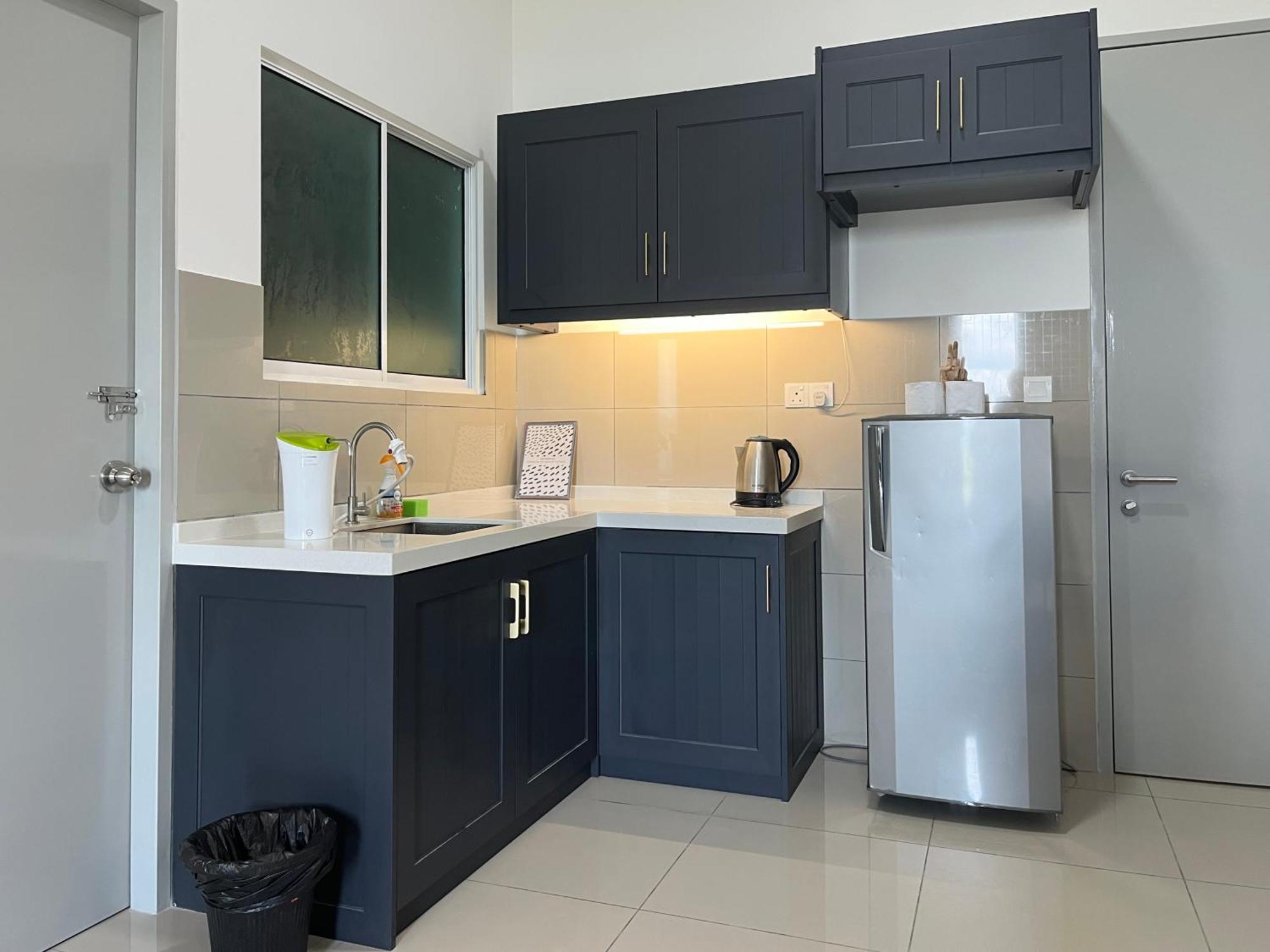 Industrial 2br 8pax Impression 5mins Totown Malacca