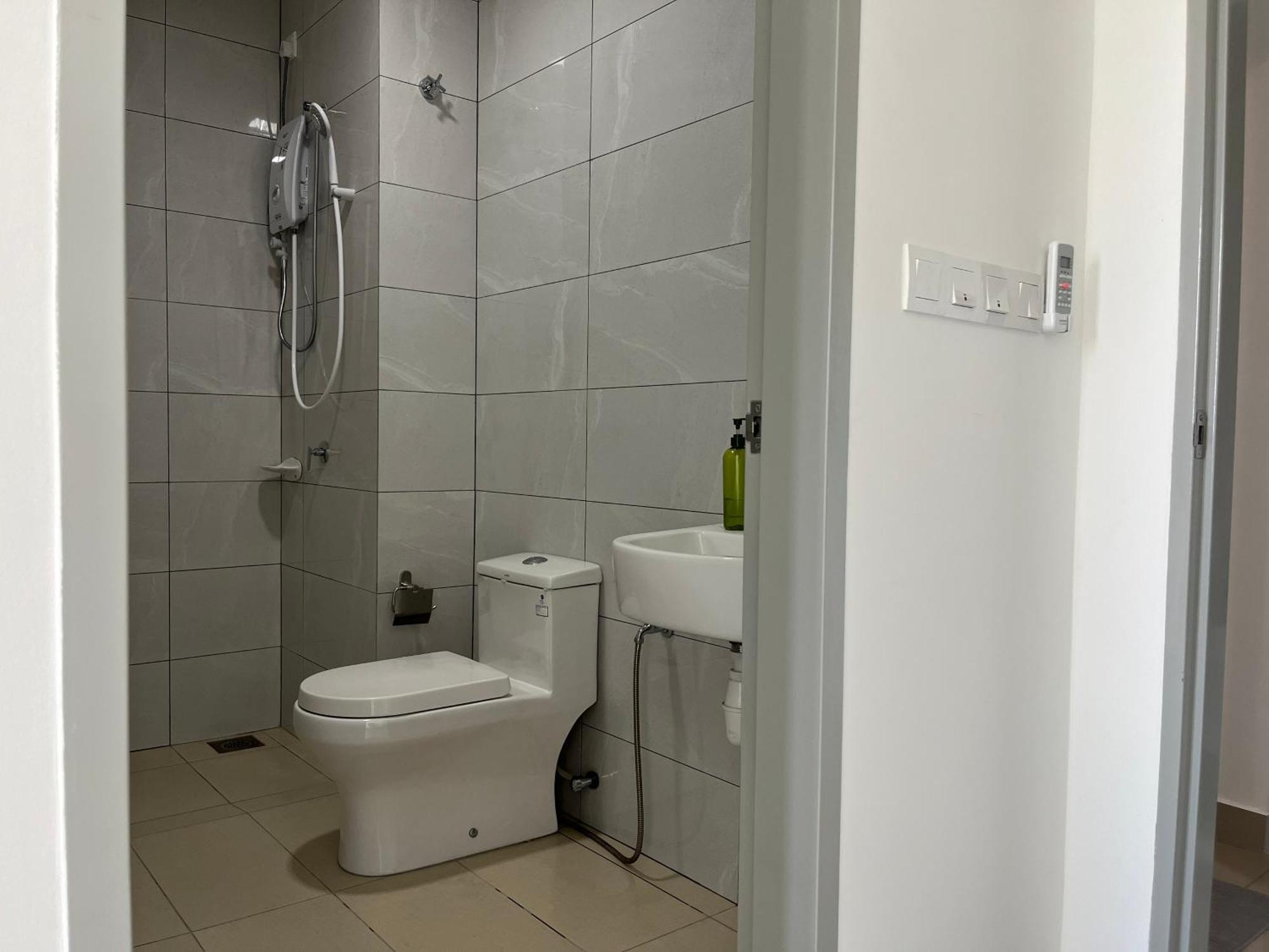 Industrial 2br 8pax Impression 5mins Totown