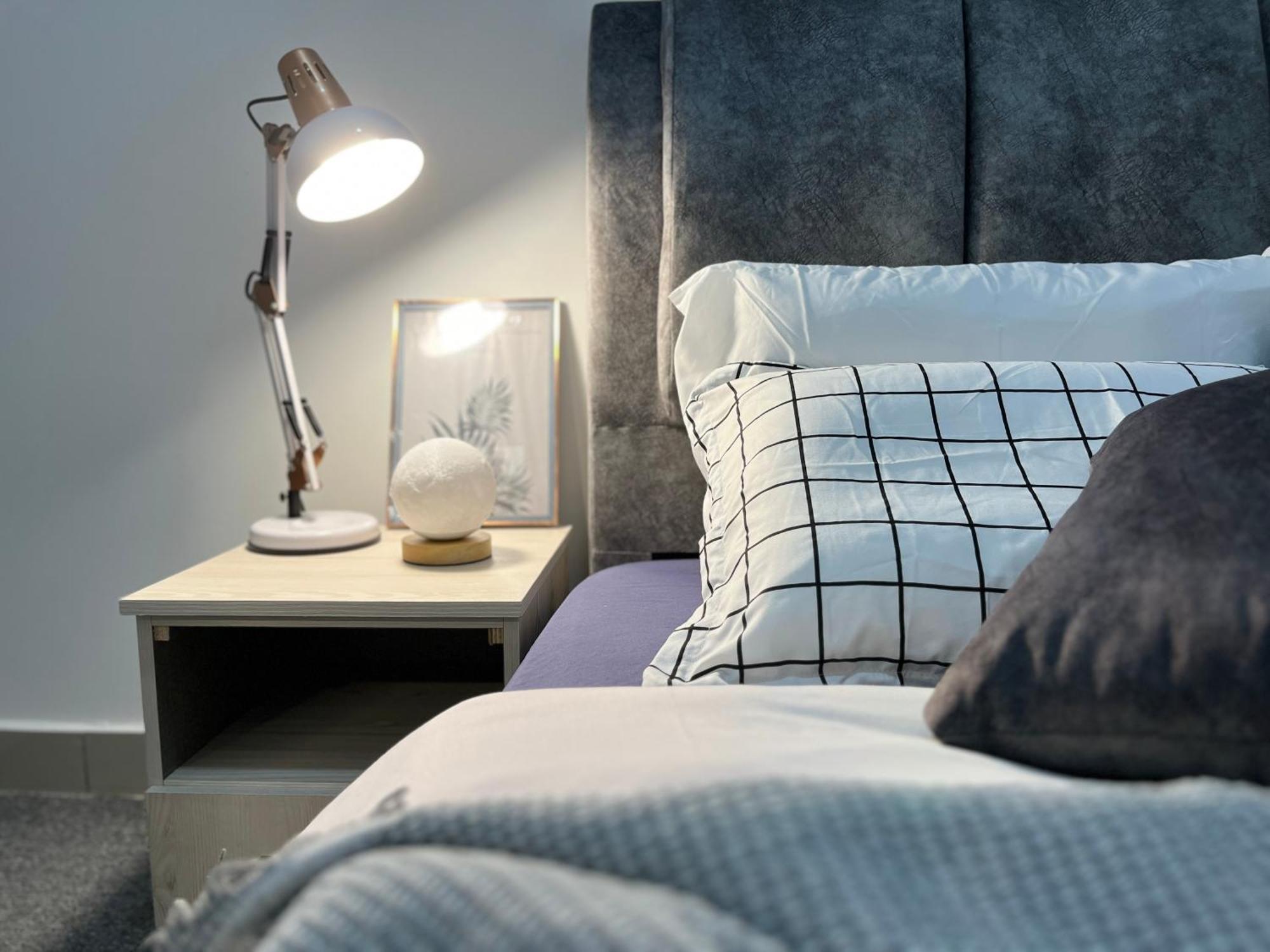 Industrial 2br 8pax Impression 5mins Totown Apartment *